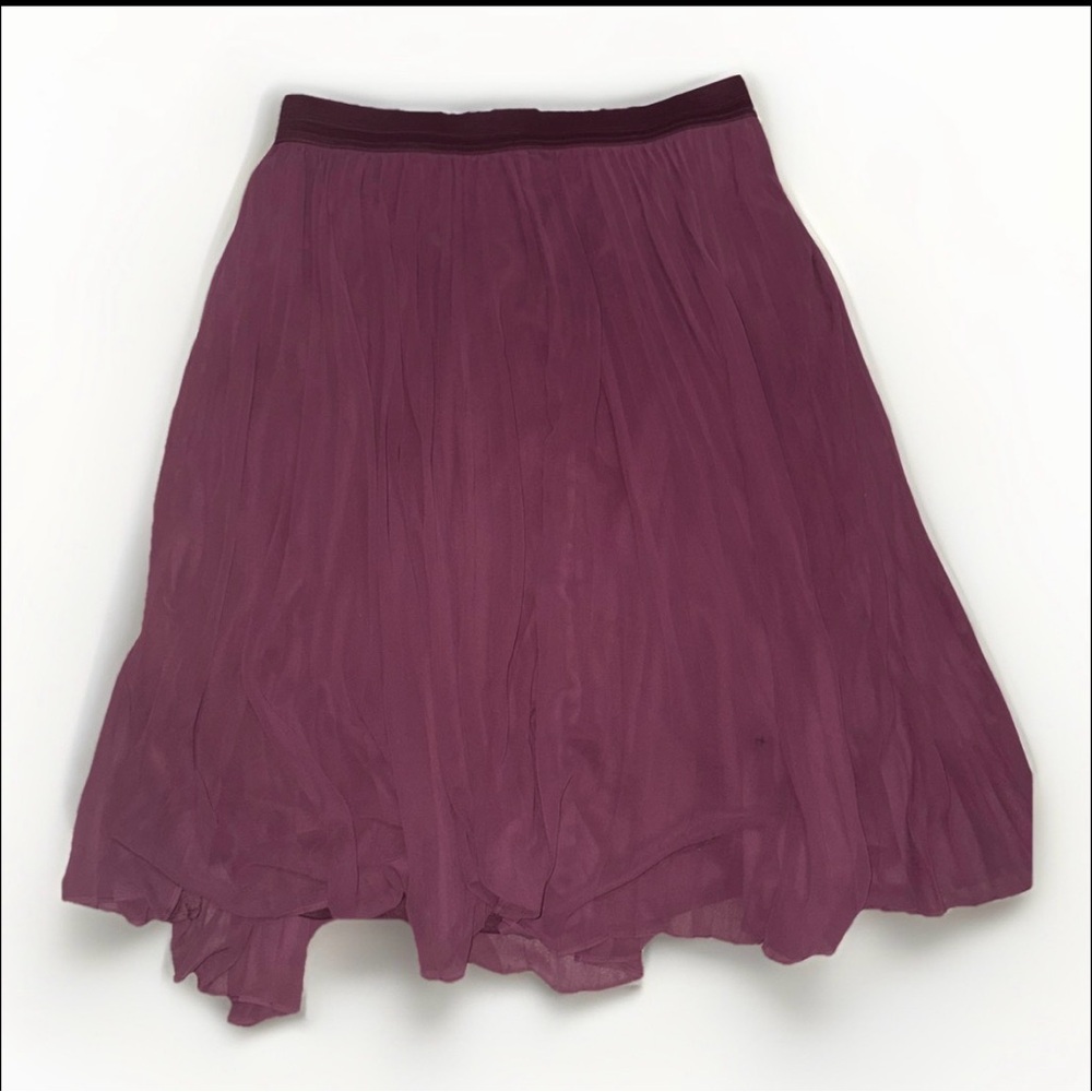 Pleated Wine Color Skirt Size 18/20 Elastic Waist Lined Pull On Knee Length